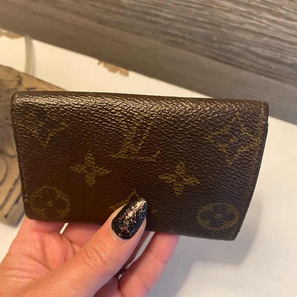 ❗️SOLD❗️Louis Vuitton Multicles 6 Key Case Six - Picture 2 of 9